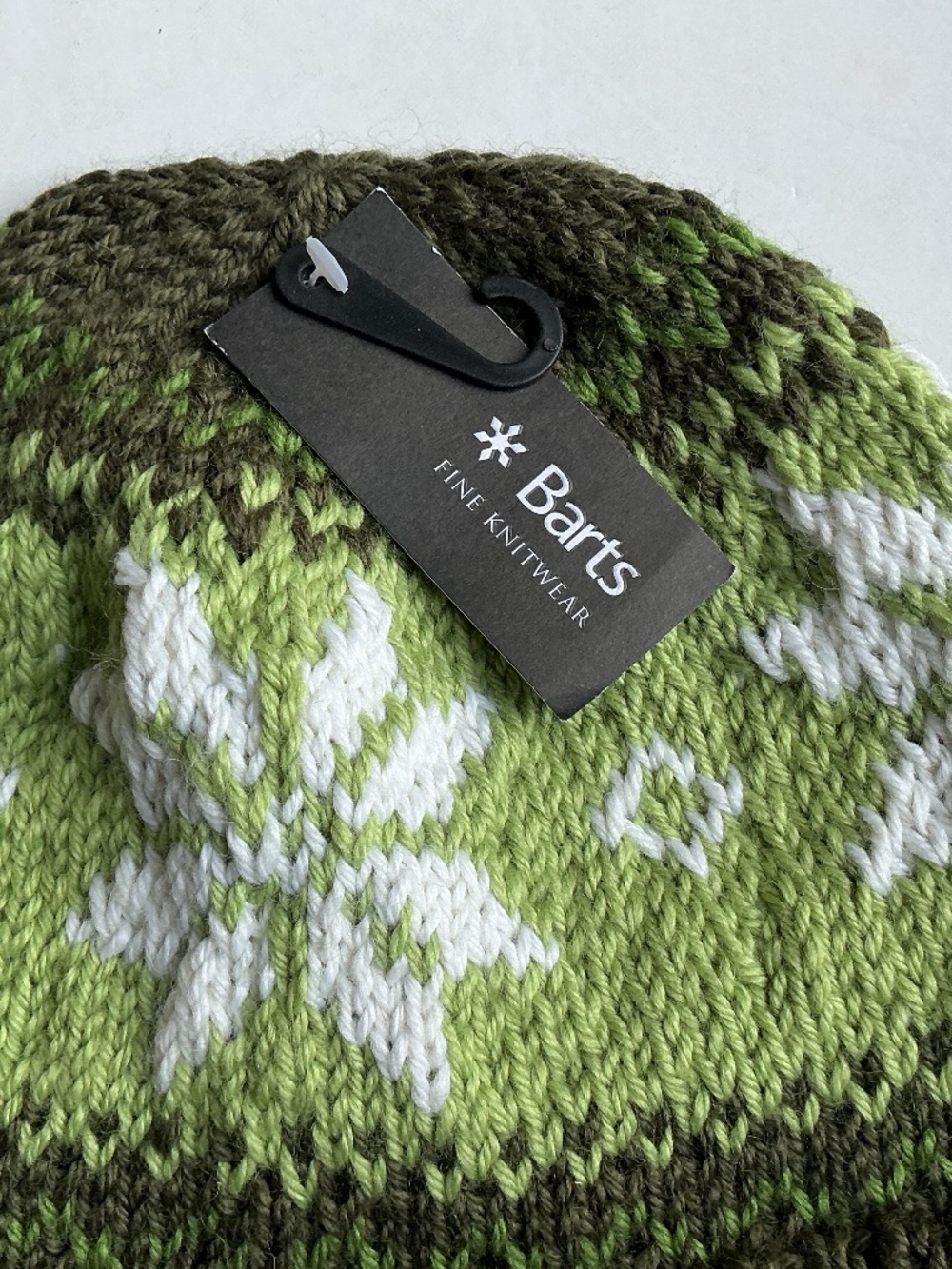 Barts  women green tuque / hat wool and acrylic , one size made in China 🇨🇳